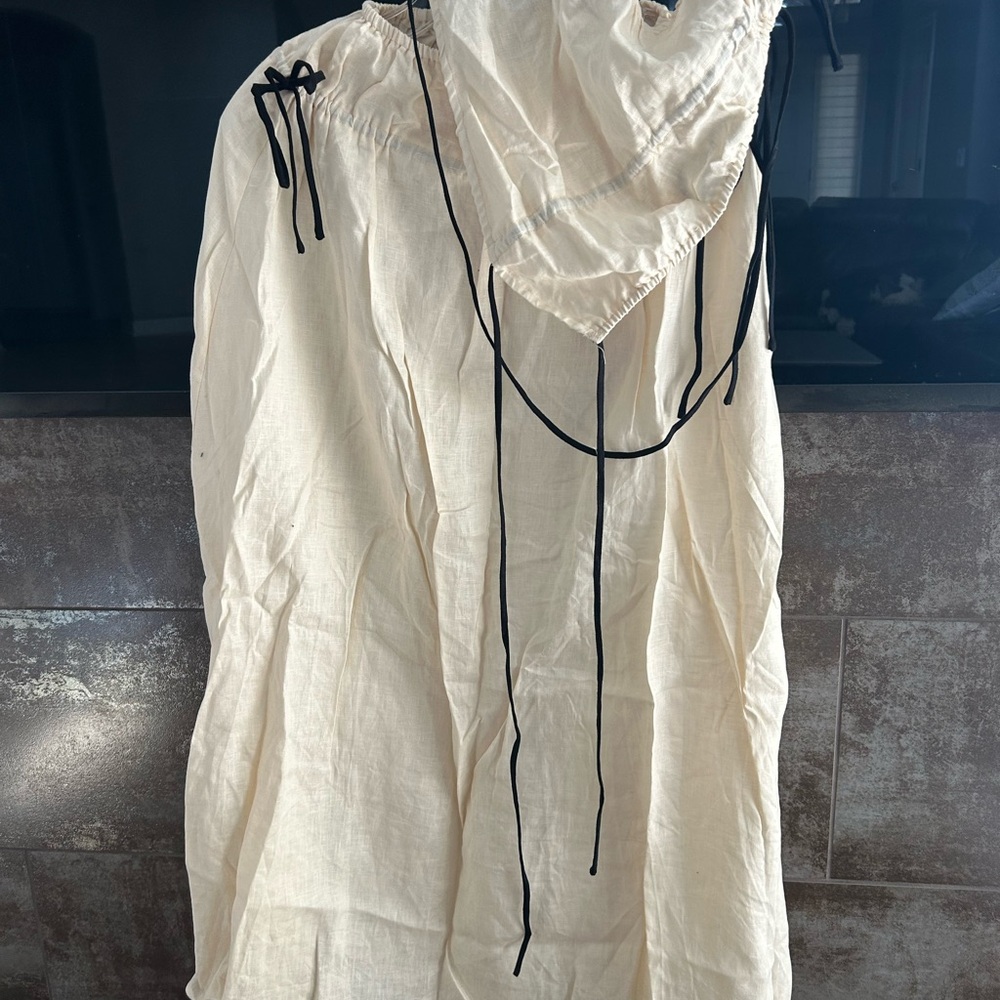 Elegant Cream Maxi Skirt